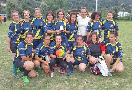 29949975_il-rugby-femminile-aretino-unito-contro-le-0